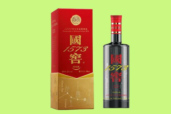 阜阳颍上县回收国窖1573.jpg